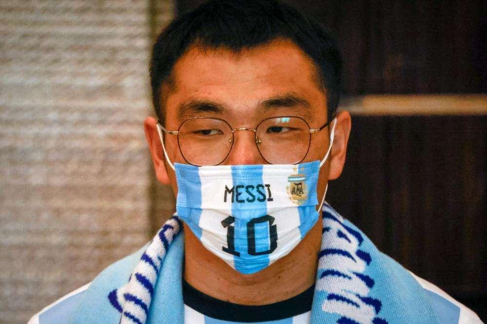 Messi a Pechino scatena la fantasia dei ladri: tutte le truffe con Leo (finto) protagonista