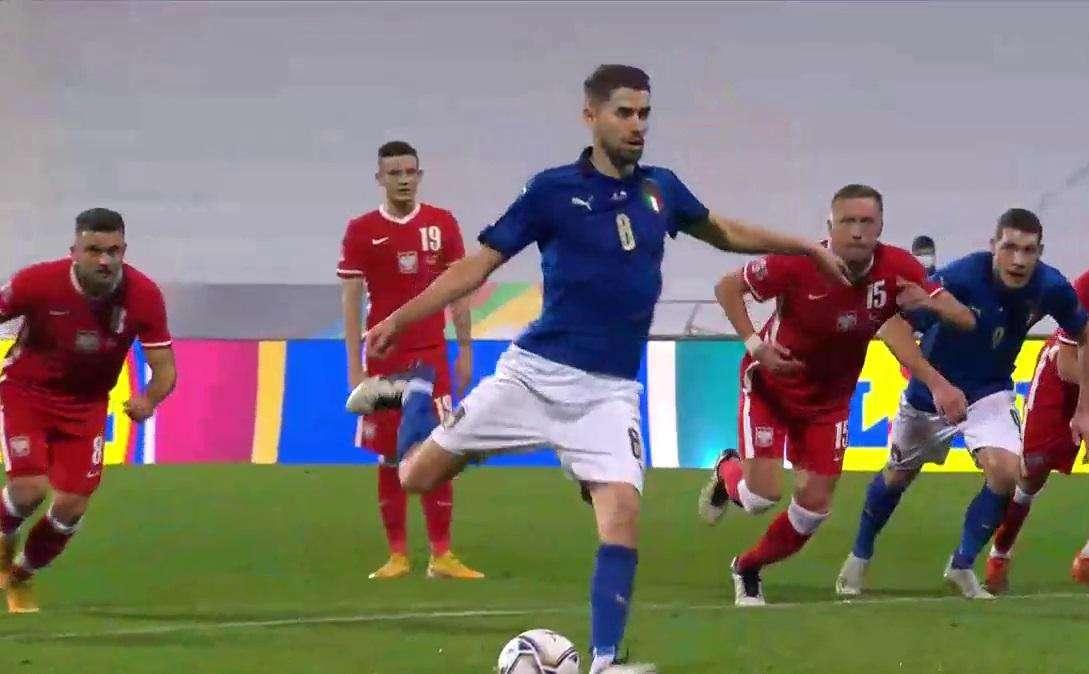 Super Insigne, assist e gol annullato: l'Italia batte la Polonia 2-0