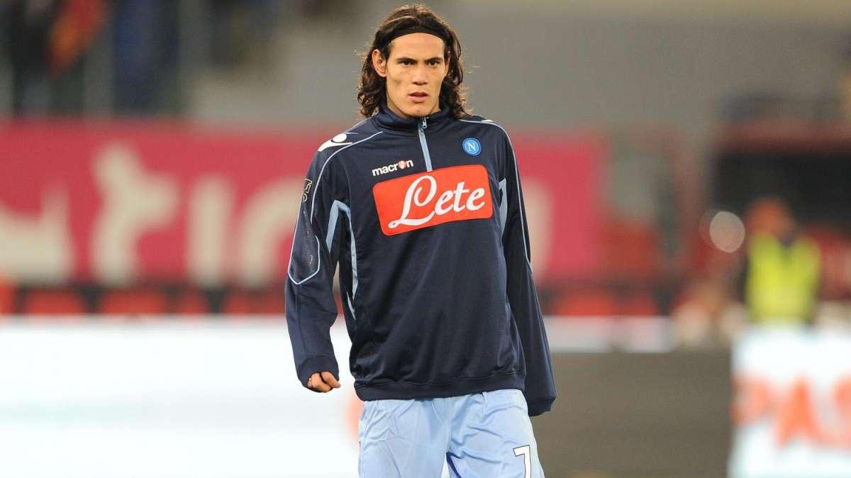 Curiosità: Cavani, niente Facebook