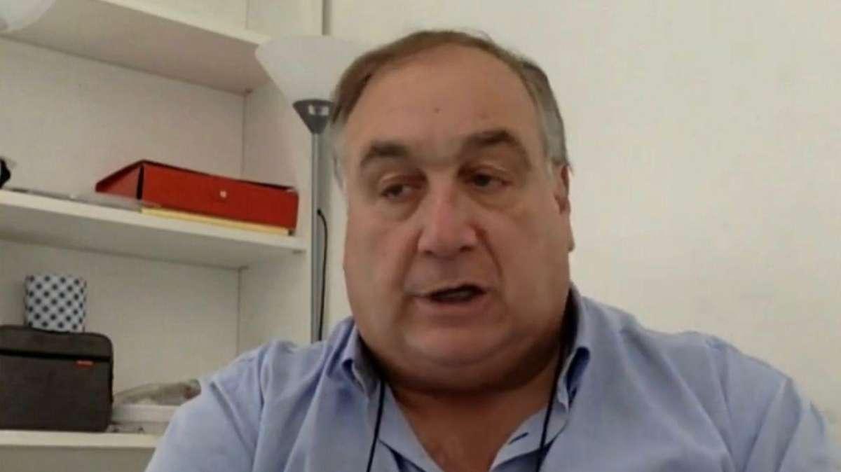 Chiariello: "Rimanete nel vostro ghetto d'odio! Napoli vi risponde col sorriso e non vi pensa"