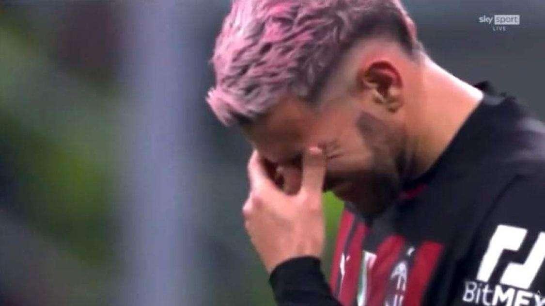 FOTO - I napoletani non dimenticano la provocazione a Lozano: le lacrime di Theo virali sui social
