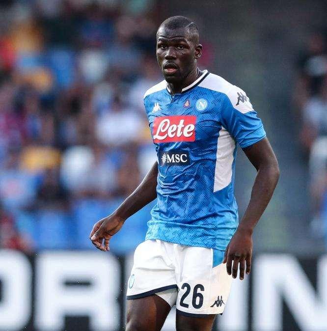 Koulibaly spegne i rumors: "Si parla sempre di me, ma voglio vincere a Napoli e il resto non mi interessa"