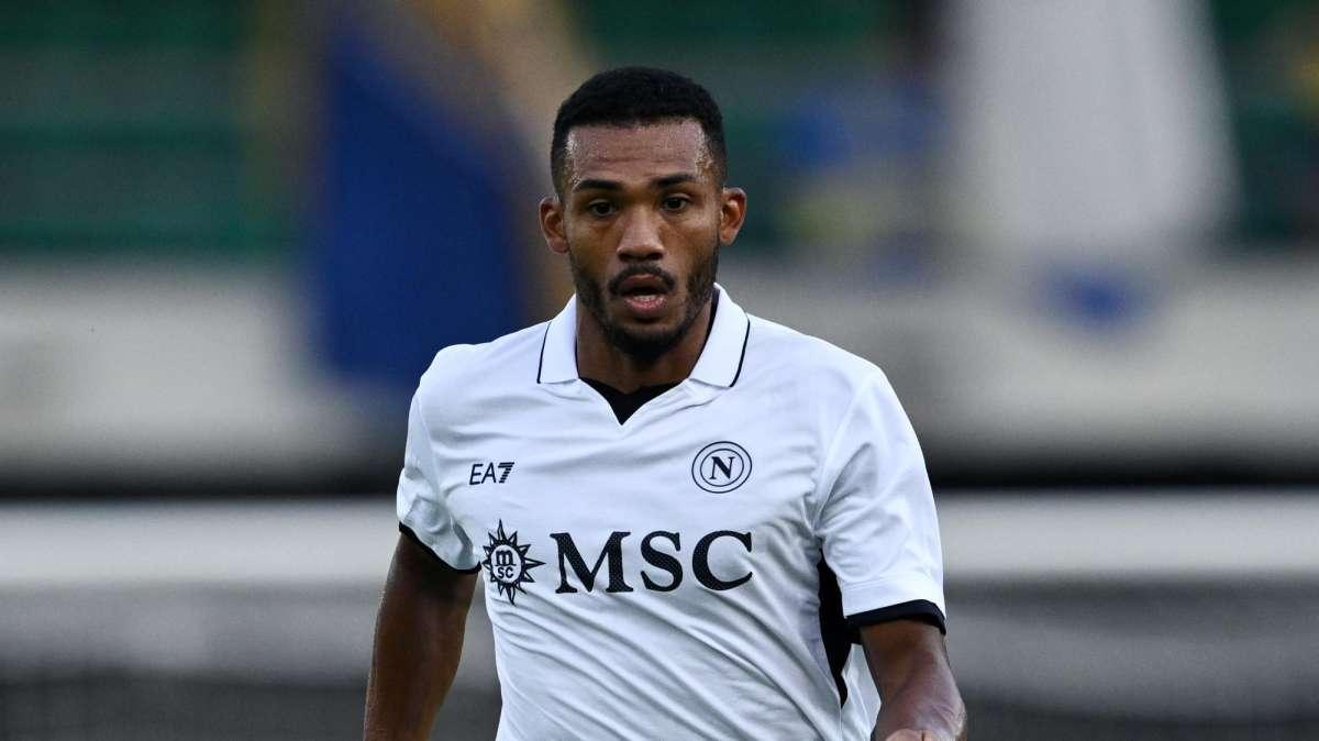 Napoli-Vitao, dal Brasile: il club prova a inserire Juan Jesus nella trattativa con l'Internacional