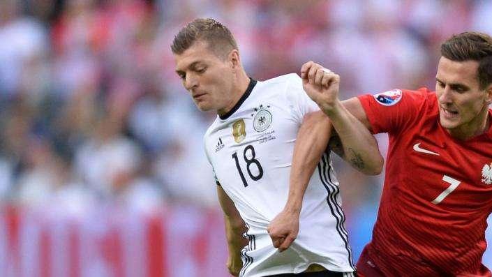 Polonia e Cile non vanno oltre il pareggio: finisce 2-2, Zielinski in gol e Milik in campo nella ripresa