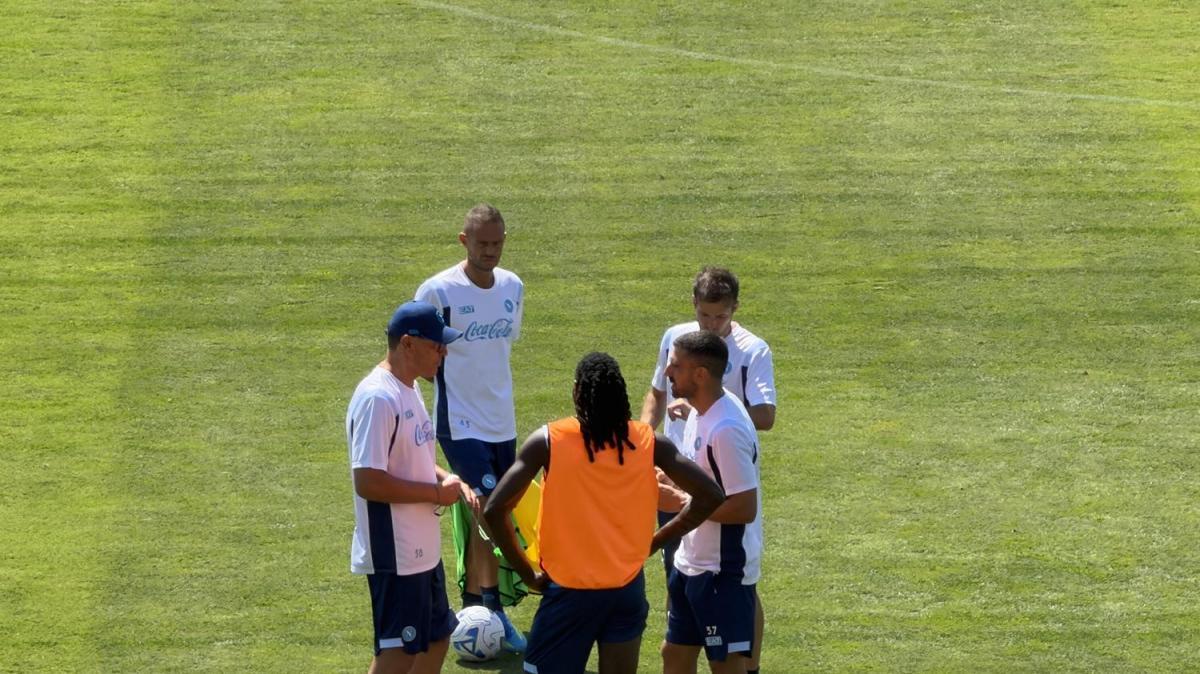 Castel di Sangro day 1, Anguissa subito protagonista: colloquio con Allegri e lo staff