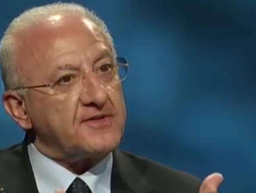 De Luca: "Al via il progetto 'Scuola Sicura', test rapidi e tamponi per docenti e personale"
