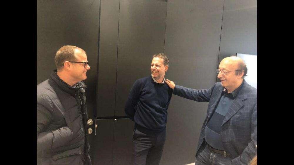 FOTOGALLERY - Moggi in visita alla Juventus: quanti sorrisi con Paratici, Allegri e Chiellini