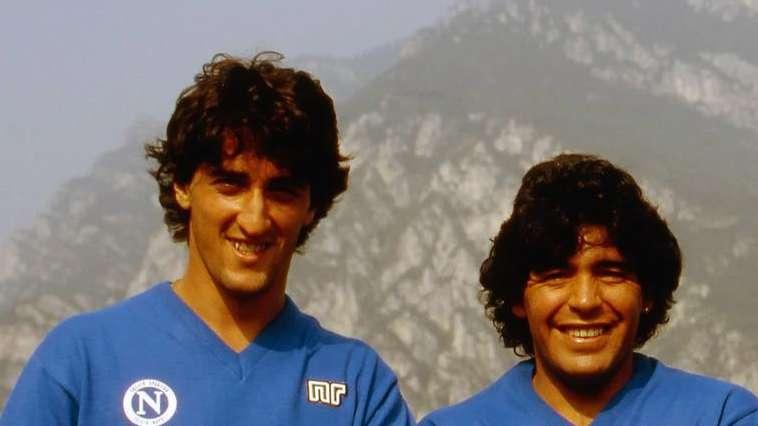 FOTO - "Abbiamo visto Maradona", il Pescara omaggia Diego
