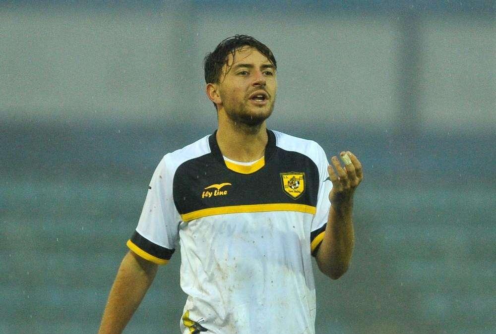 Benevento, Calò: “Non segnavo su punizione da tempo. Ora pensiamo alla B senza presunzione”