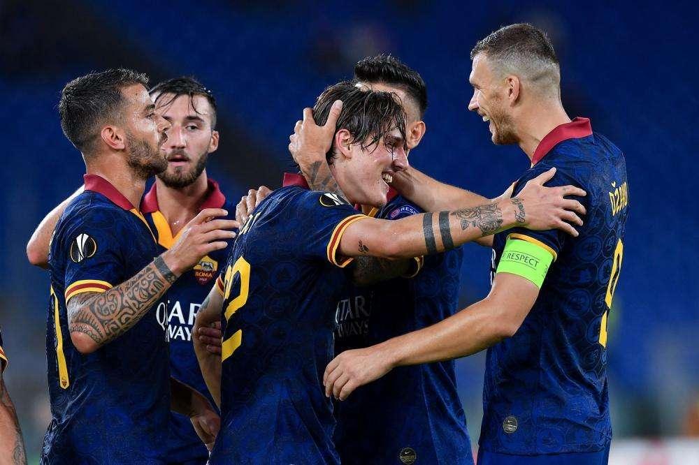 Show della Roma contro il Besaksehir: poker all'esordio in Europa League