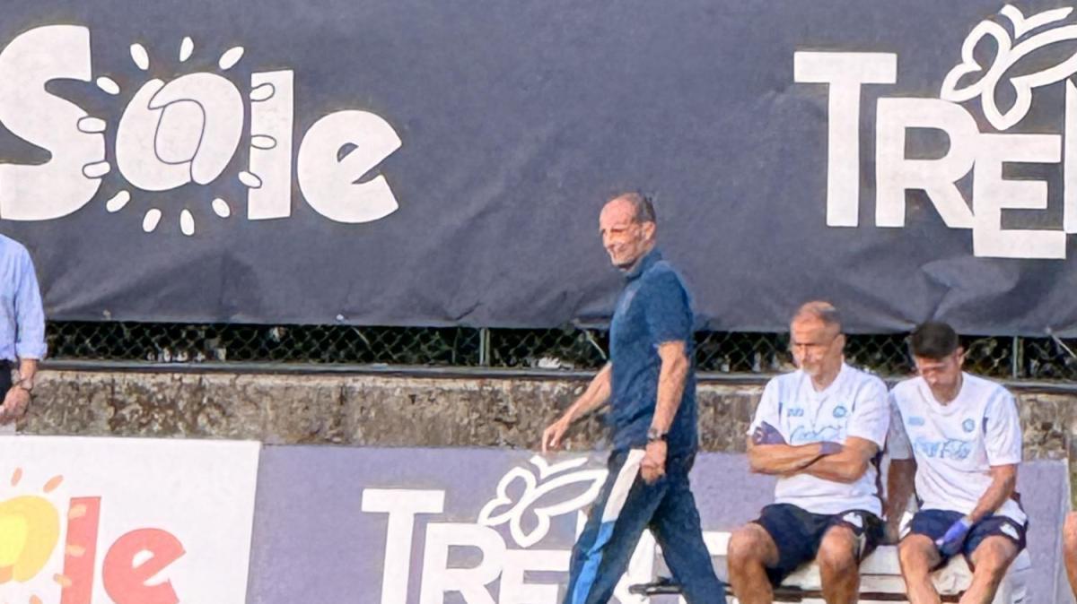 Napoli-Arezzo, amaro ko ma Allegri sereno: colloquio con Antonelli a fine match