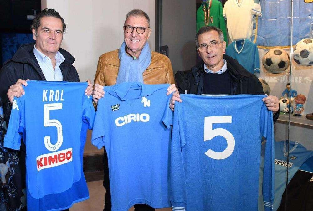 FOTO - Krol in vista al Mann, la SSC Napoli: "Un nostro mito in visita, il divino!"