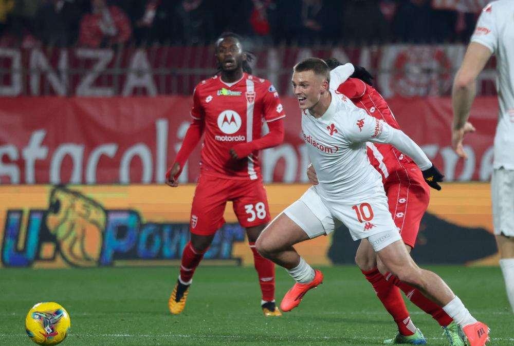 Fiorentina, recupero-lampo per Gudmundsson: è tra i convocati per il Lecce