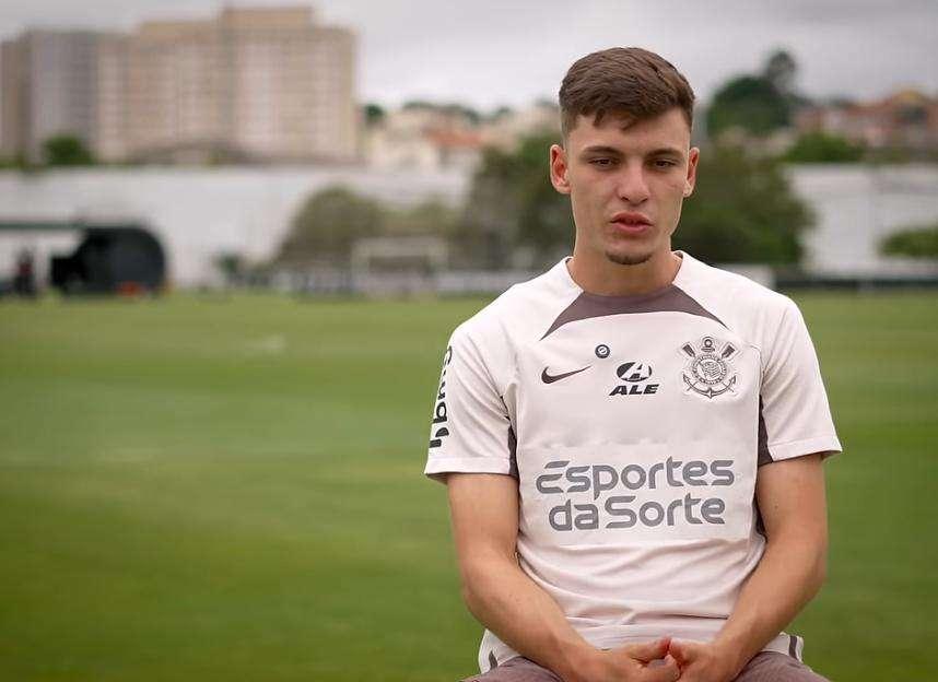 Il Napoli si inserisce nella corsa a Bidon! Sfida ad Atletico e United per il 2005 del Corinthians