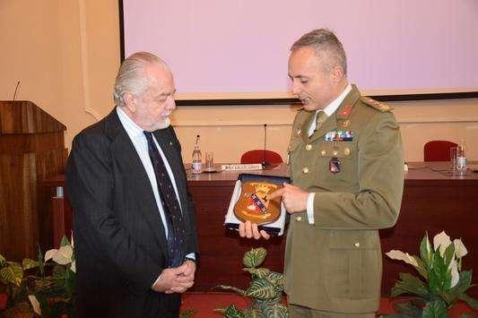 FOTOGALLERY - De Laurentiis in visita alla Nunziatella: confronto con gli allievi della scuola 