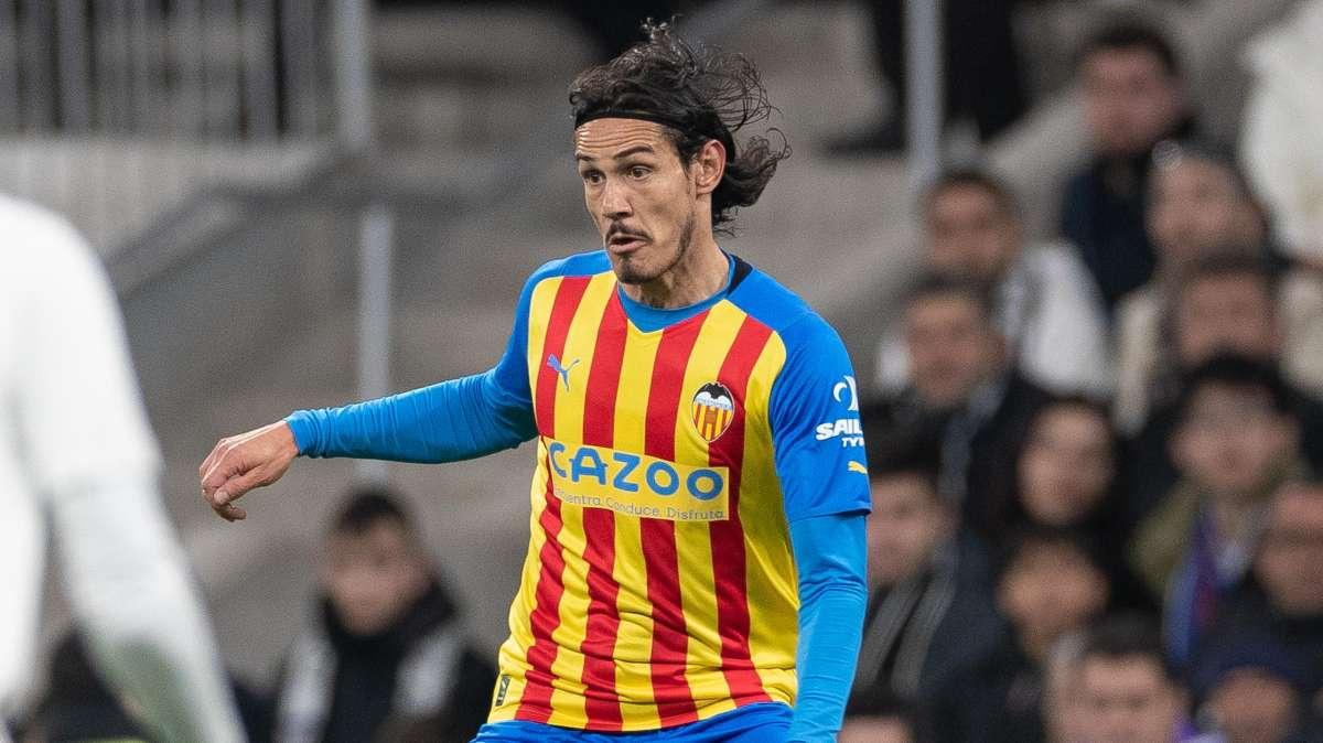 VIDEO - Cavani da brividi: il Matador non dimentica "'O surdato 'nnammurato"