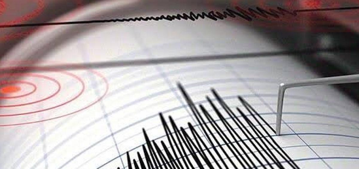 Terremoto a Napoli, paura nella notte: forte scossa ai Campi Flegrei