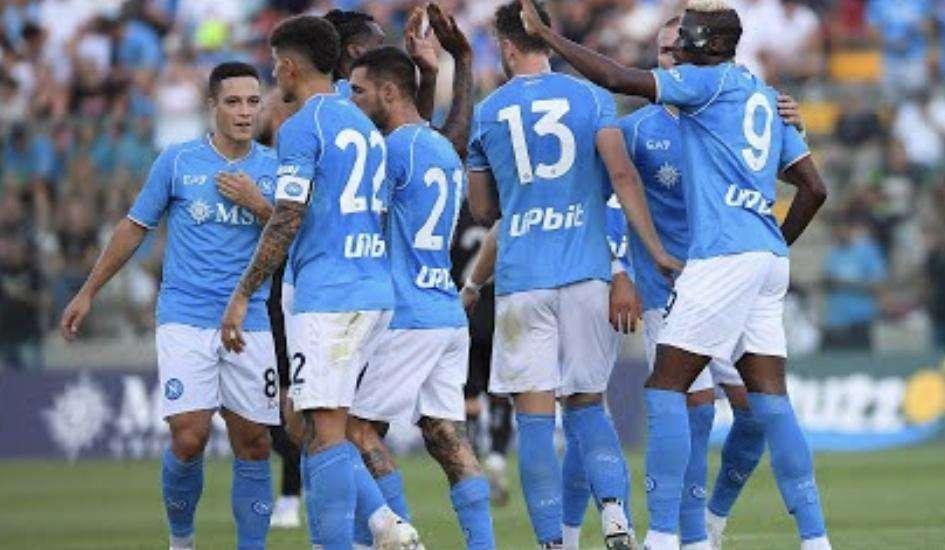 Il Napoli c’è eccome, fa paura nonostante il cambio in panchina
