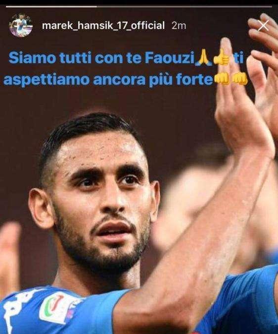 FOTO - Hamsik scrive a Ghoulam: "Siamo tutti con te, ti aspettiamo ancora più forte!"