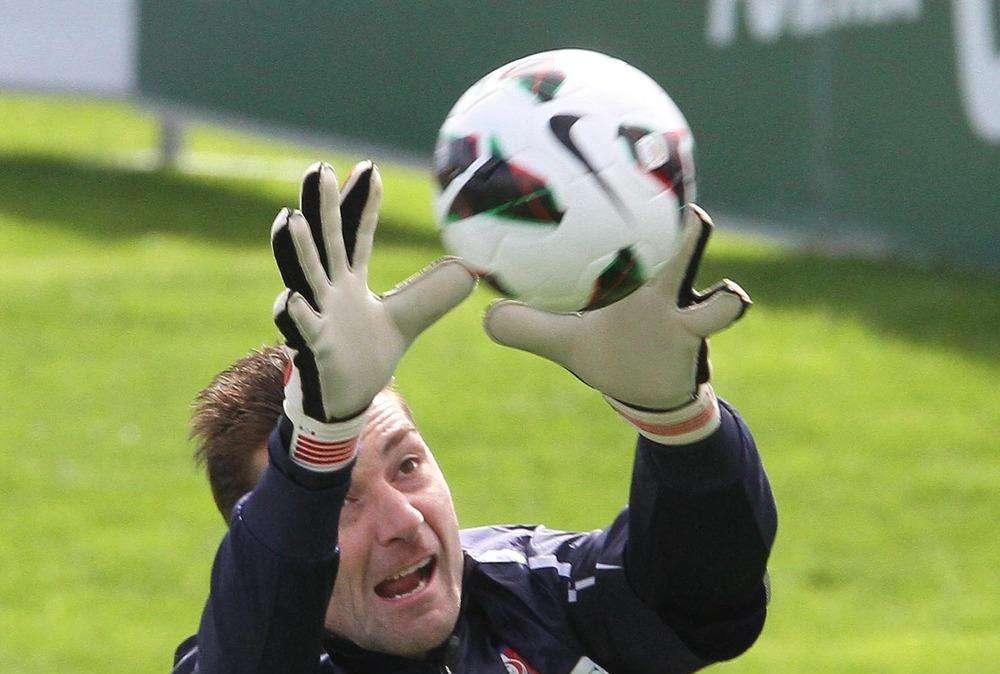 Sky - De Sanctis-Roma, sorgono nuove difficoltà: il Napoli gli chiede di rinunciare a 950mila euro lordi
