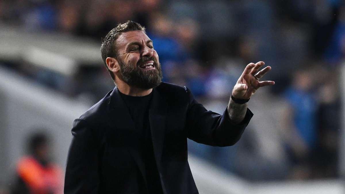 La Roma annuncia il rinnovo di De Rossi: la durata del nuovo accordo