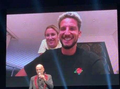 VIDEO - Mertens riceve il Premio San Gennaro: "Mi mancate, ma Napoli nostro rifugio. E' la città più bella del mondo!"