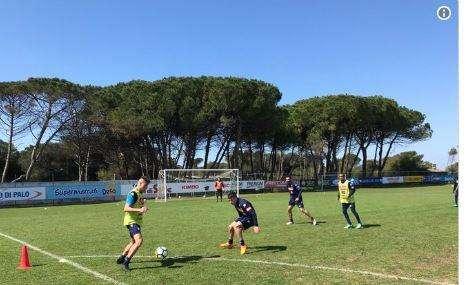 FOTO - Qui Castel Volturno: azzurri in campo per l'allenamento mattutino 