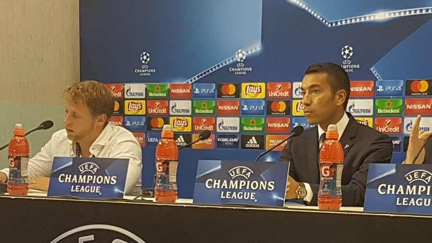 Rangers, Van Bronckhorst in conferenza: "In partita fino al rosso! Il Napoli poi ha tanta qualità..."