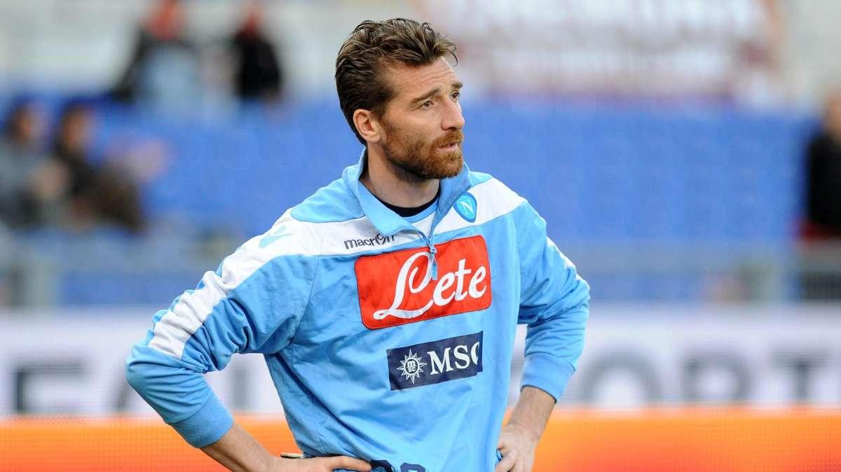 De Sanctis separato in casa: attende il via libera per andare alla Roma e non si allena con il gruppo