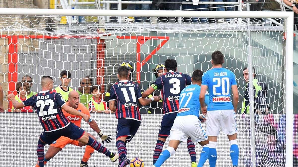 Crotone-Napoli, i precedenti allo Scida: due successi di misura per gli azzurri