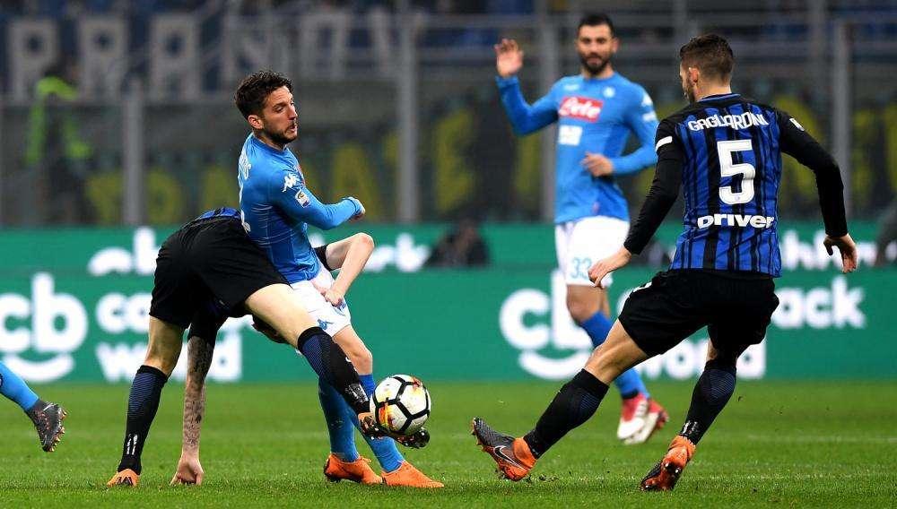 UFFICIALE - Napoli multato dal giudice sportivo: "Ingiustificato ritardo dell'inizio del match contro l'Inter"