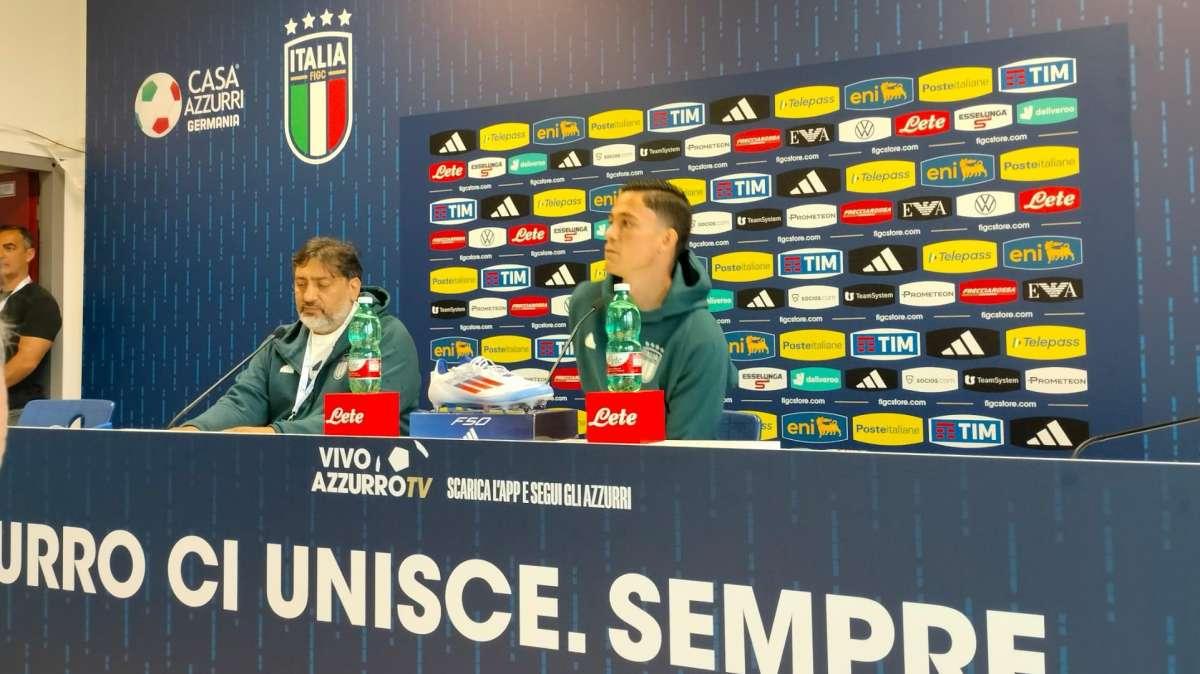 Italia, Raspadori: "Ho già sentito Conte, voglio continuità ed un anno da protagonista. Su Kvara..."
