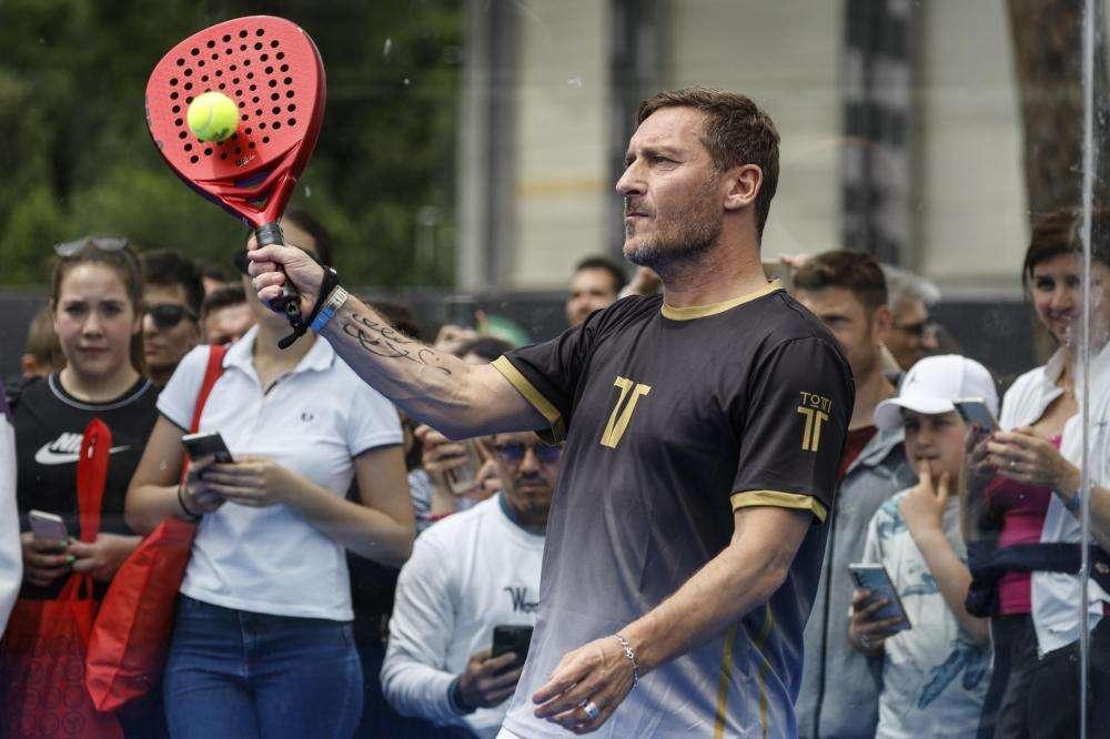 Totti chiarisce: "De Rossi? Hanno amplificato problemi tra di noi, ma siamo amici"