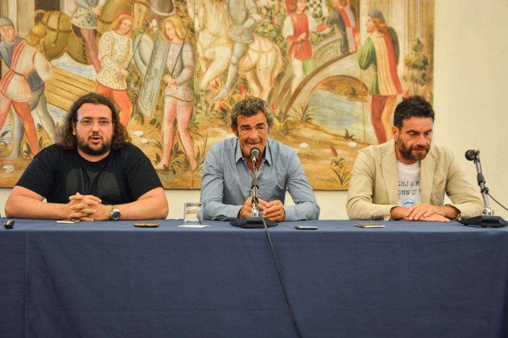 AUTERI DICE NO A DE LAURENTIIS: Resta a Catanzaro