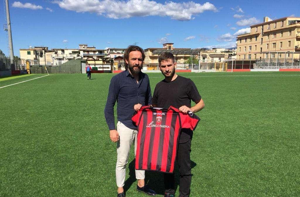 Alessio Donnarumma è un calciatore della Nocerina!