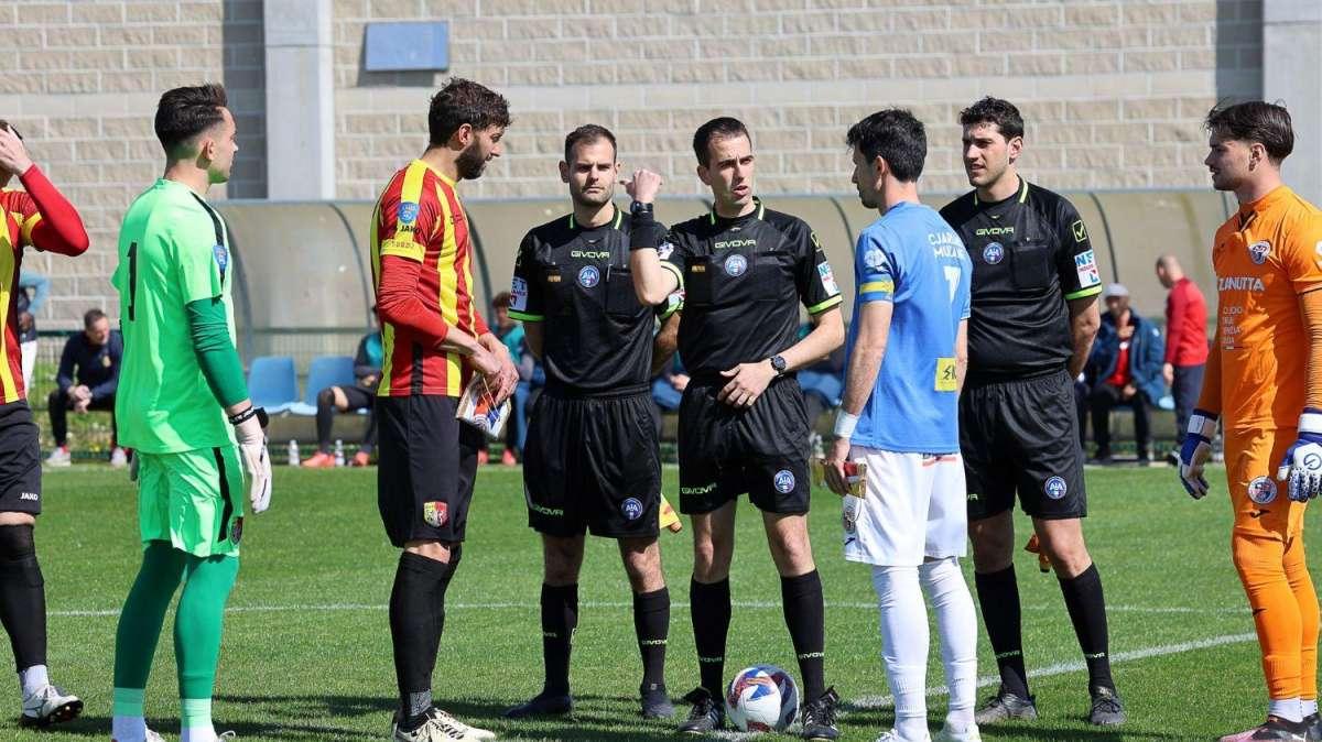 Roberto Rago, arbitro