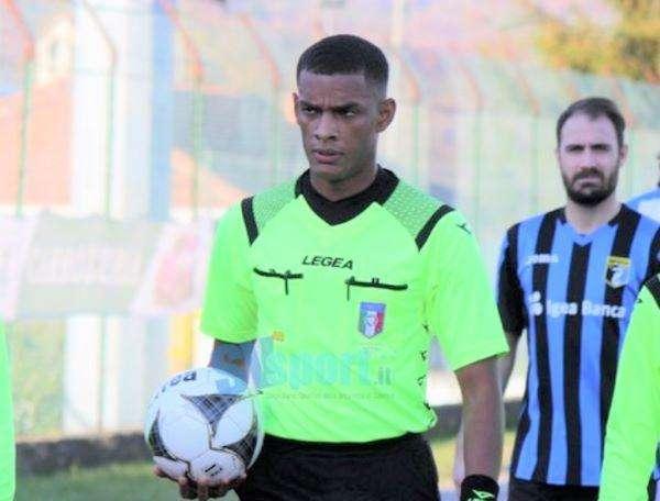 Adam Collier, arbitro