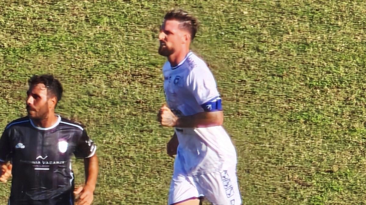 Ivan De Nova, dif. Paganese 