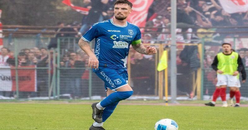 Ivan De Nova, dif. Paganese