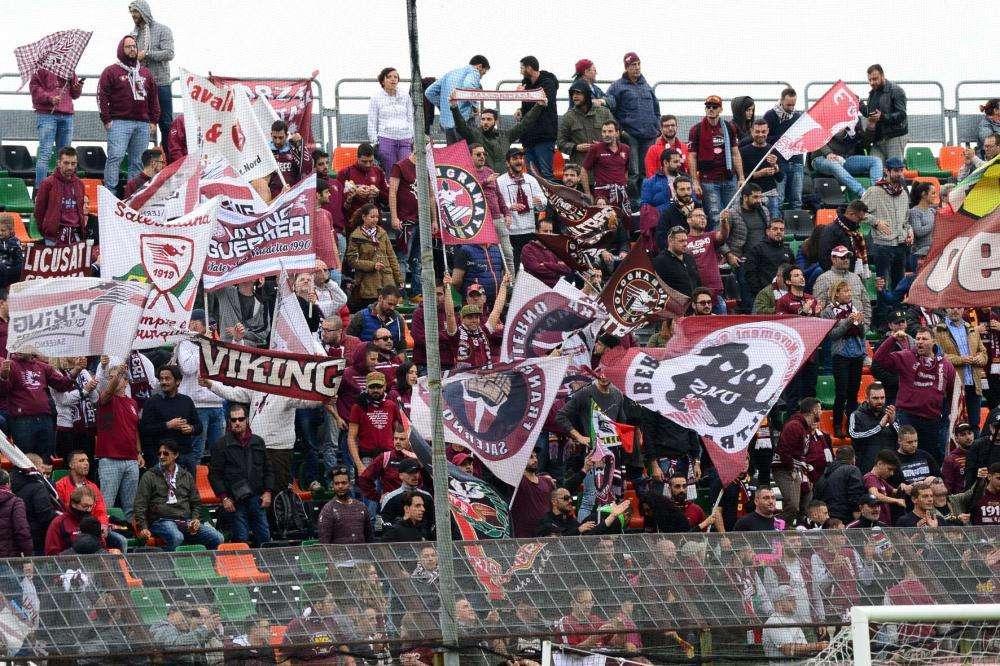 Palermo, "Torta 100 colpi" al Barbera: daspo per 47 salernitani