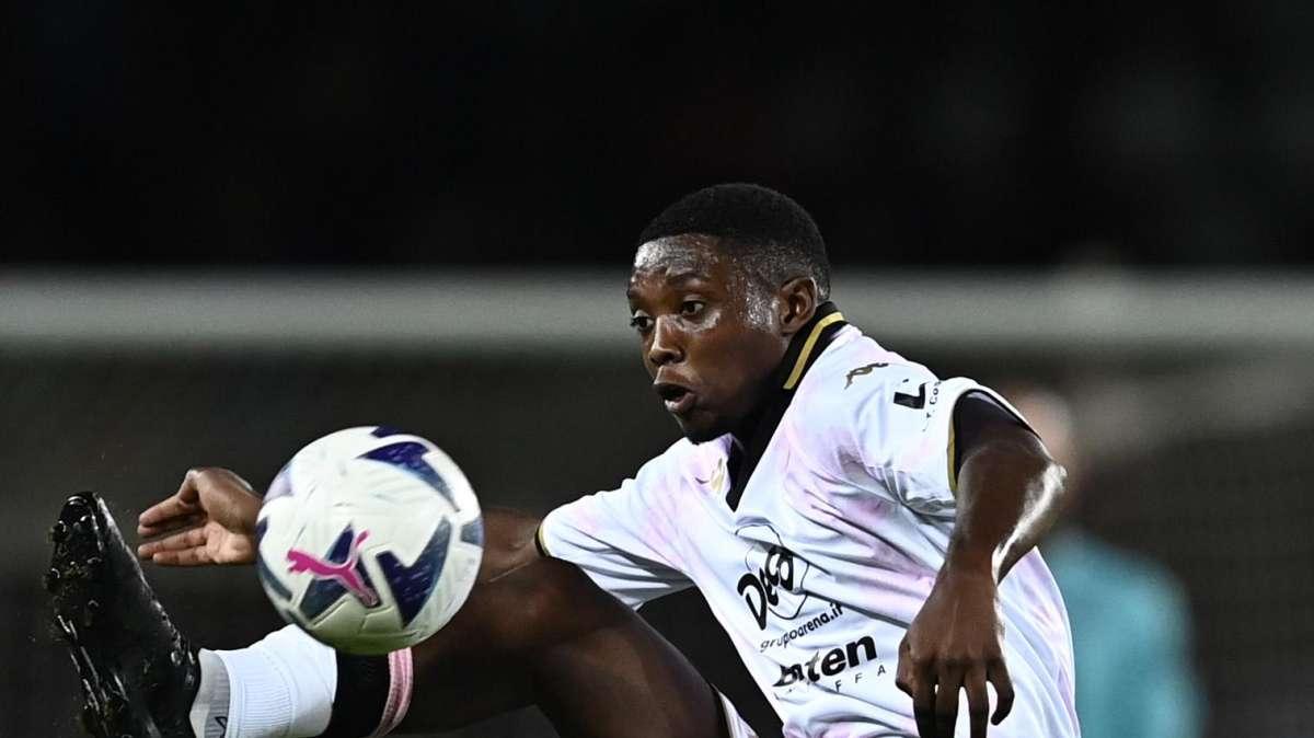 UFFICIALE: Palermo, prolungamento contrattuale per Broh