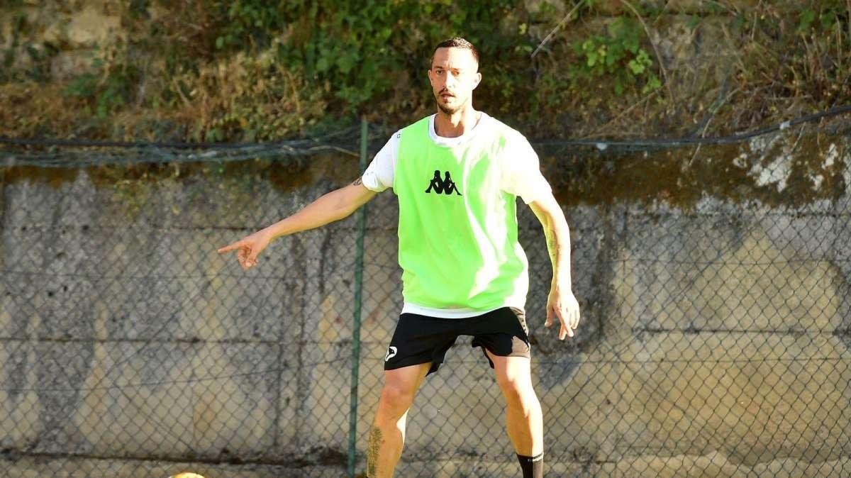 Taranto, Saraniti ex con il dente avvelenato?