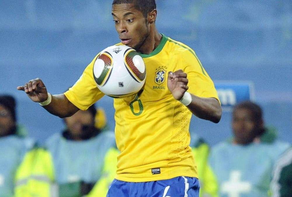 Juventus, Ag. Bastos: "Alla Juve anche senza Champions"