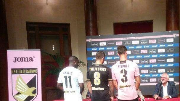 Le nuove divise del Palermo