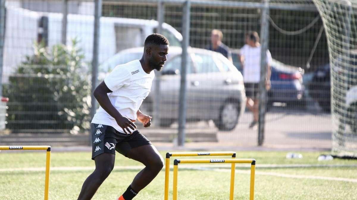 Palermo, ceduto Kanouté all'Avellino?