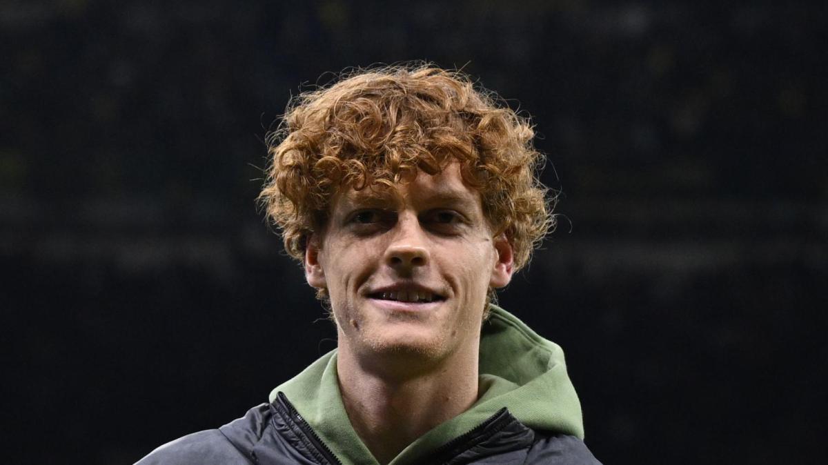 Extra Calcio: Tennis, Sinner soffre ma vince al debutto a Wimbledon