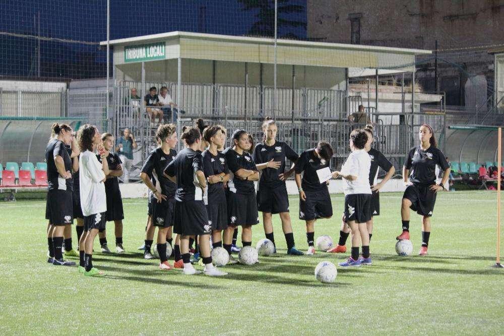 Calcio Femminile, vittoria della Ludos Palermo contro la Dream Team Napoli