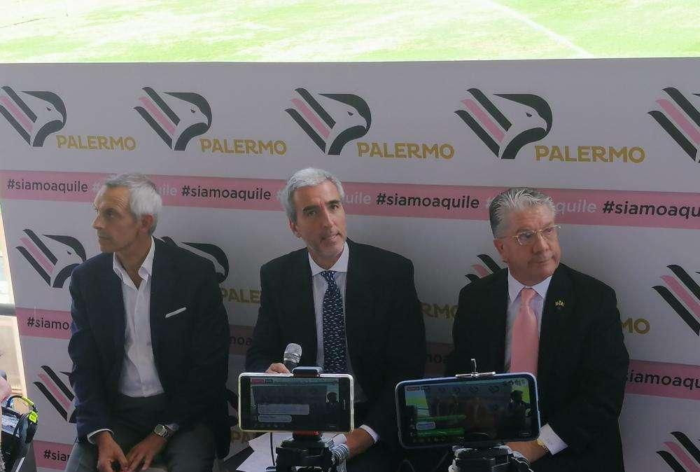 Palermo, domani previsto il sondaggio per scegliere la maglia
