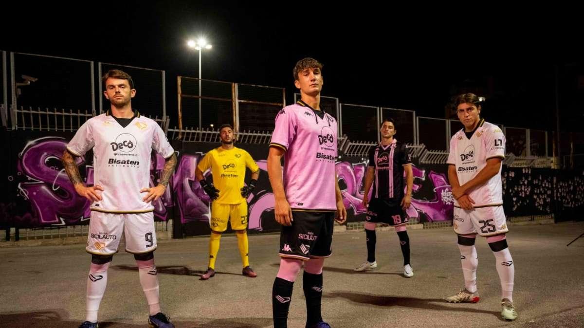 Palermo, presentate le nuove maglie