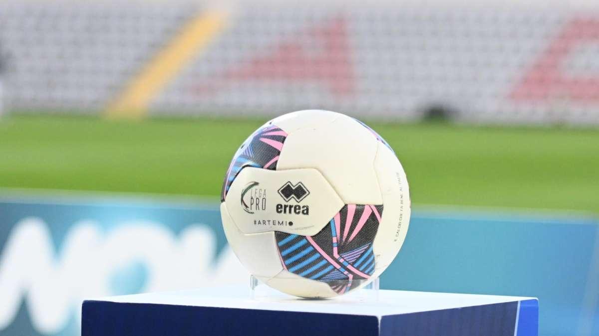UFFICIALE: Trapani, confermati allenatore e ds